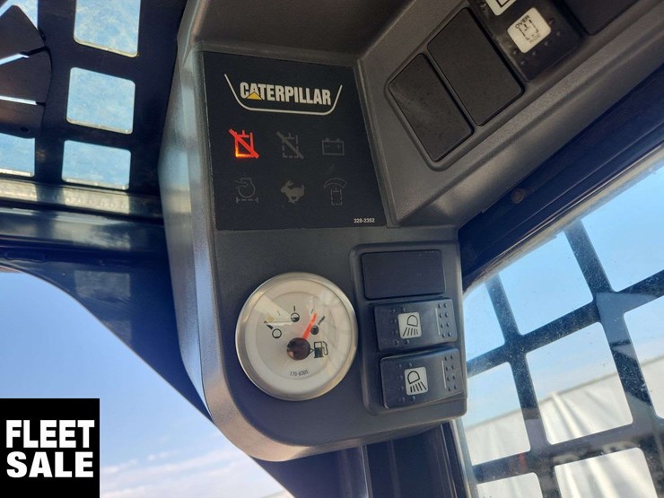 caterpillar-252b-image-6