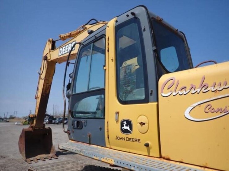 2004-deere-270c-lc-image-54