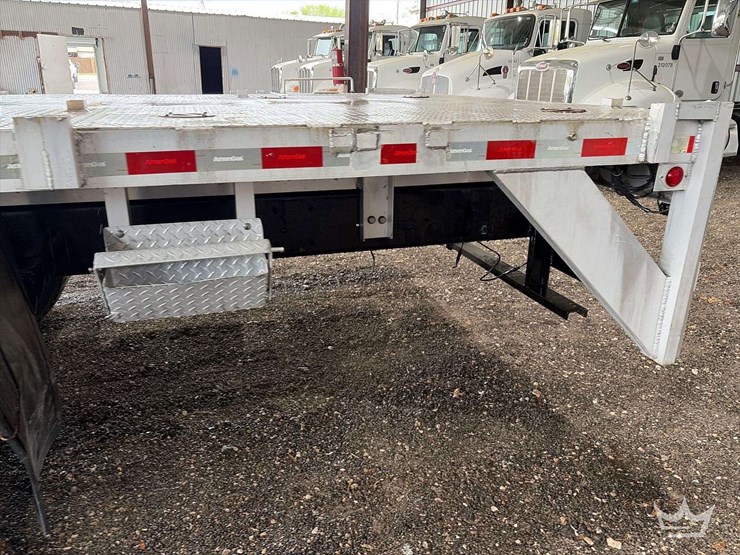 2014-kenworth-t370-image-24