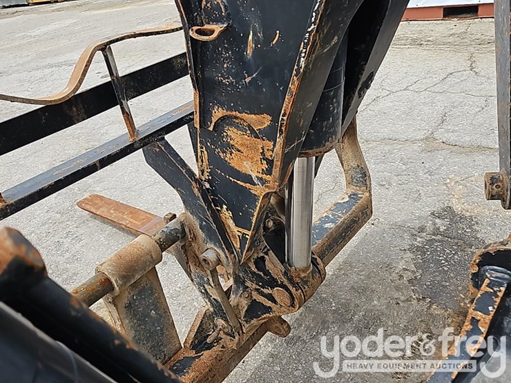 2020-jlg-1255-image-12