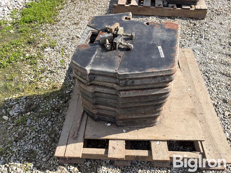 case-ih-magnum-front-suitcase-weights-image-2