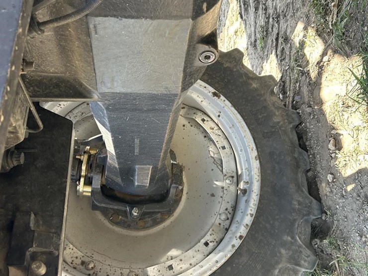 2005-agco-dt180a-image-15