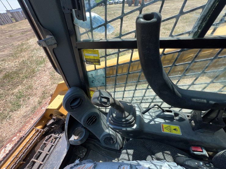 2019-caterpillar-289d-image-22