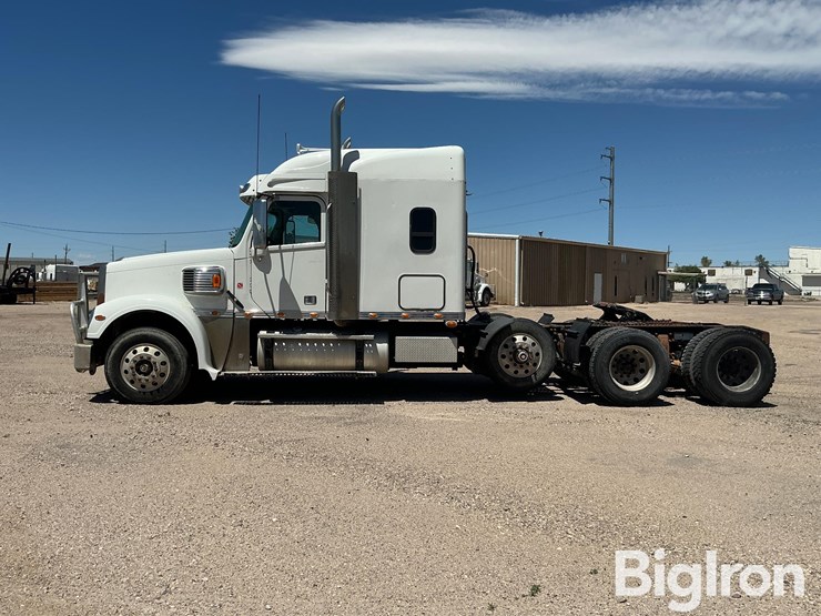 2013-freightliner-coronado-132-image-8
