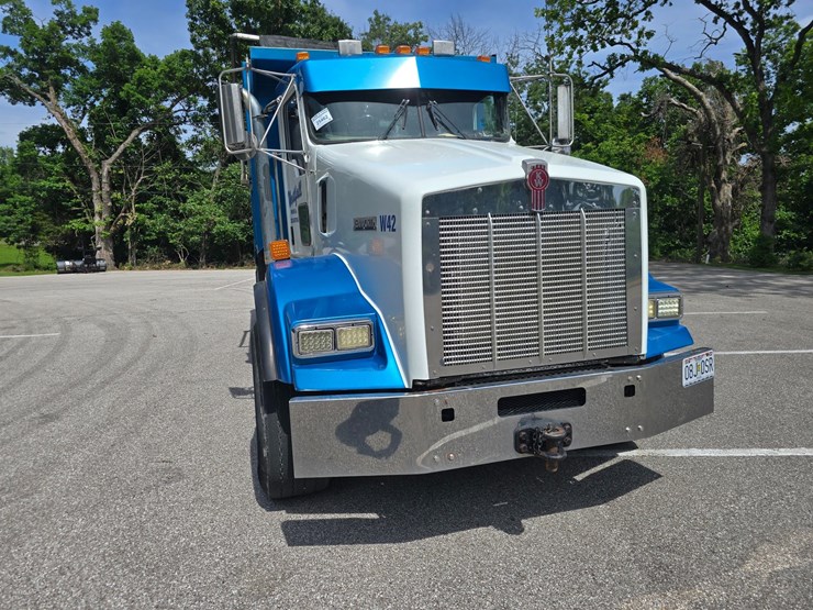 2003-kenworth-t800-image-31