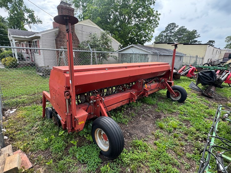 case-5400-mulch-till-3-point-seed-drill-image-3