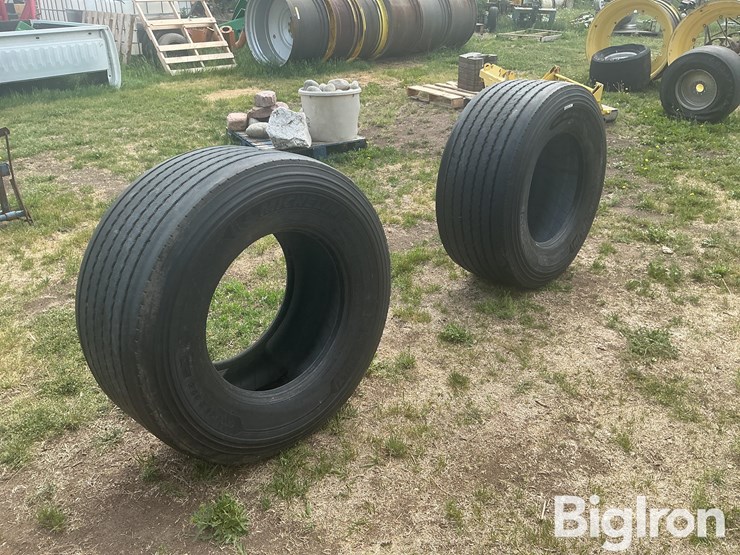 michelin-455/55r22.5-truck-tires-image-1