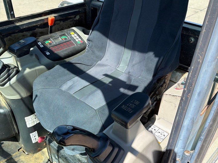2001-bobcat-331e-image-51