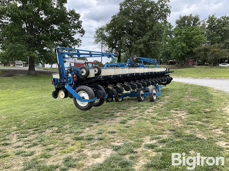 kinze-2600-image-5