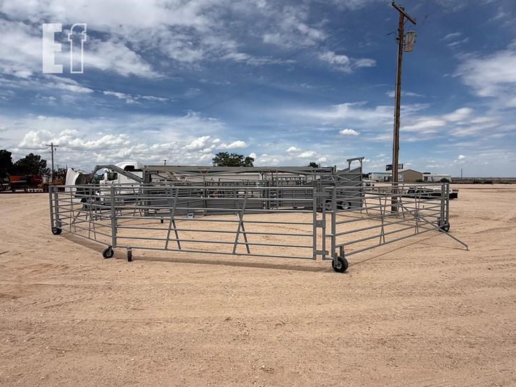 diamond-w-portable-corrals-5965-image-3