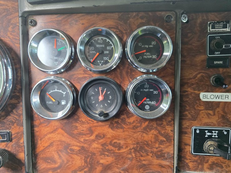 2003-kenworth-t800-image-65