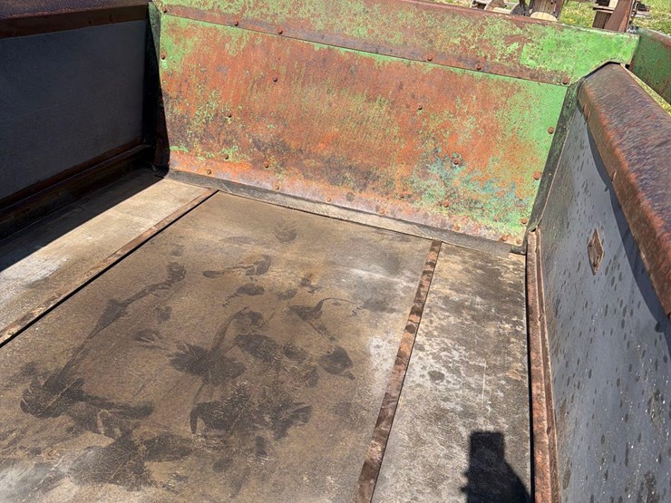 john-deere-450-image-23