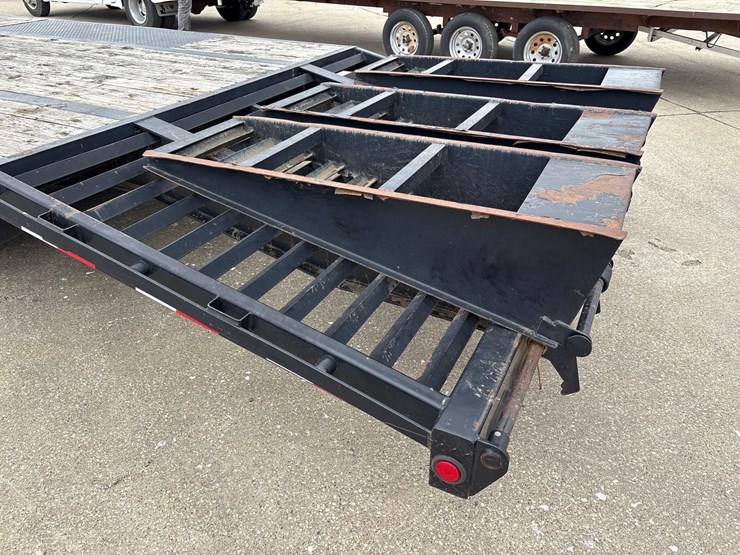 2010-97”-x-36’-pj-trailers-gooseneck-deck-over-trailer-image-8