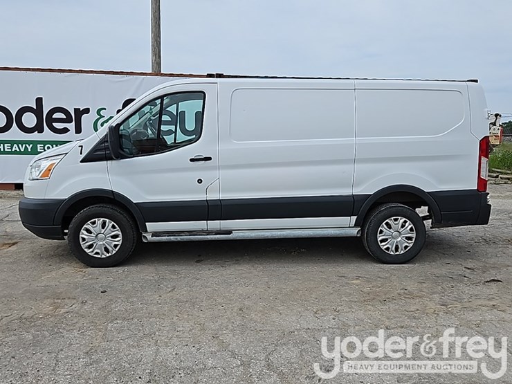 2015-ford-transit-image-2