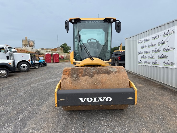 2021-volvo-sd75b-image-3