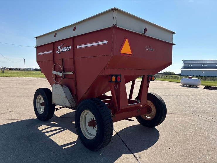 demco-325-image-3