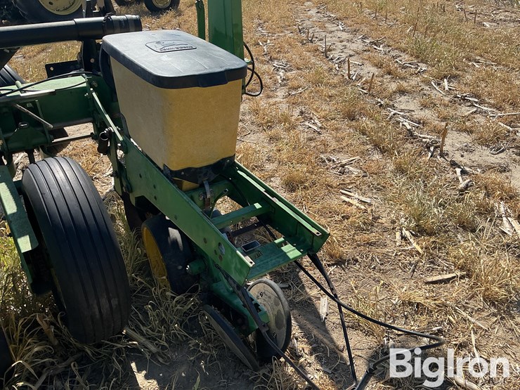 john-deere-7300-image-18