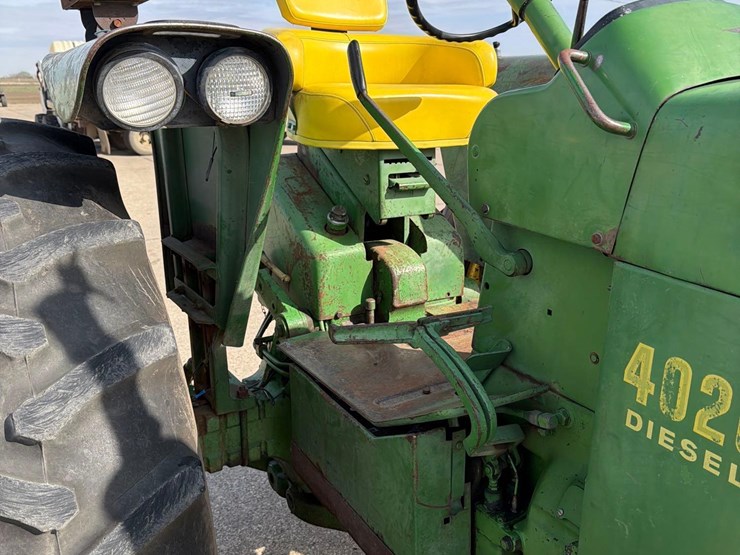 john-deere-4020-image-21