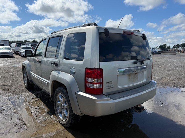 2008-jeep-liberty-image-6