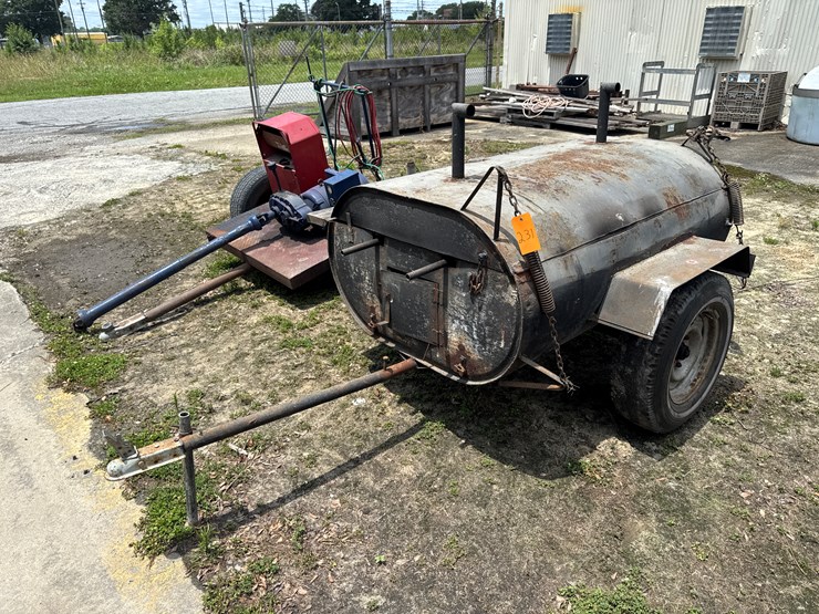 lp-gas-pig-cooker-on-wheels-56"-x-36"-image-1
