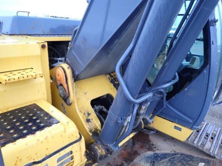 2010-deere-270d-lc-image-68