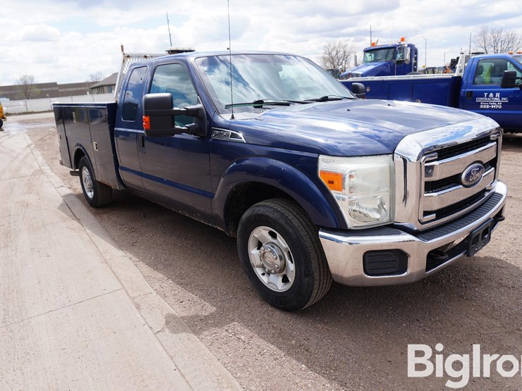 2011-ford-f250-xlt-image-3