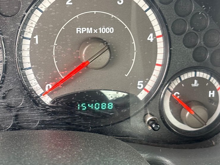 2005-jeep-liberty-sport-image-27