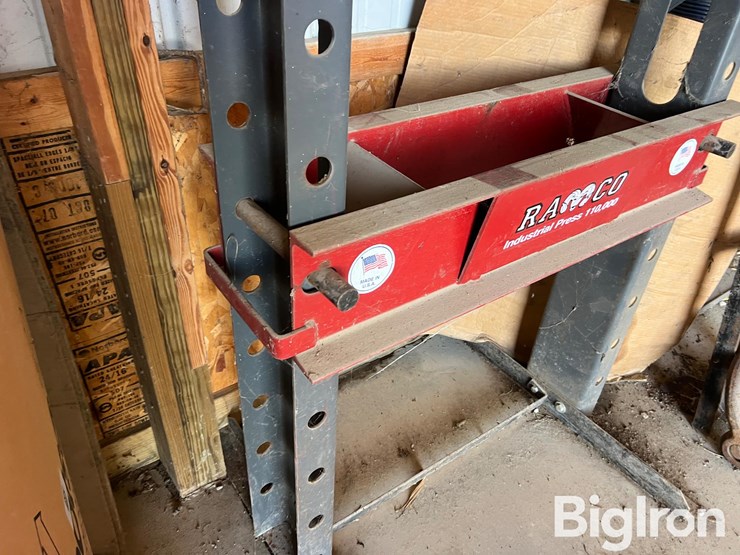 ramco-rp55-hydraulic-press-image-4