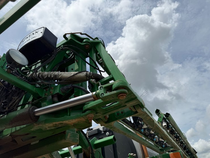 2016-john-deere-r4038-image-20