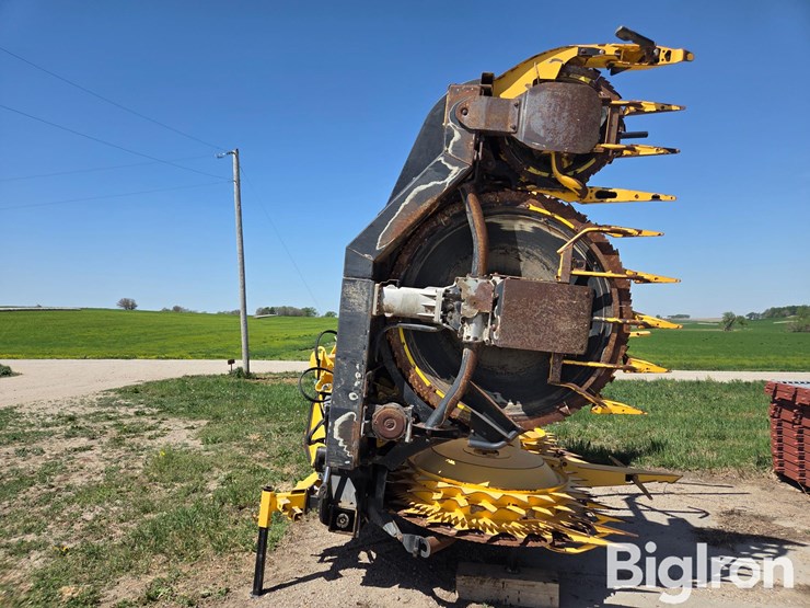 2021-new-holland-fr850-image-4