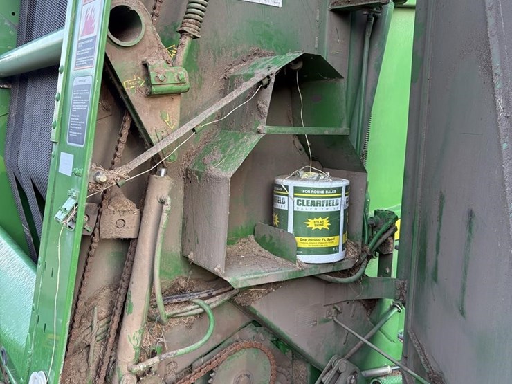 2001-john-deere-567-image-3