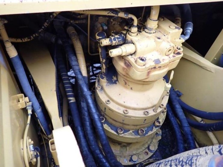 2001-deere-270-lc-image-40