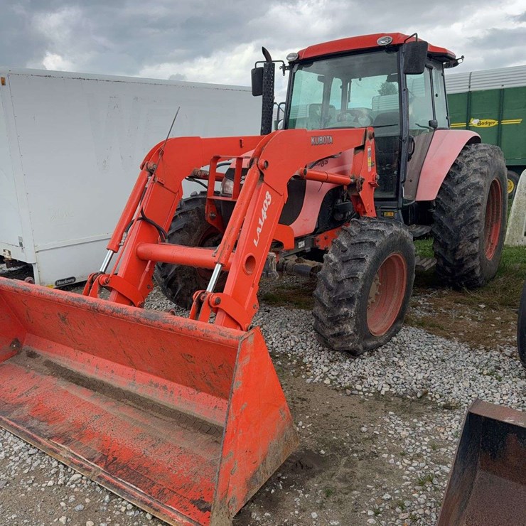 2023 KUBOTA M108S