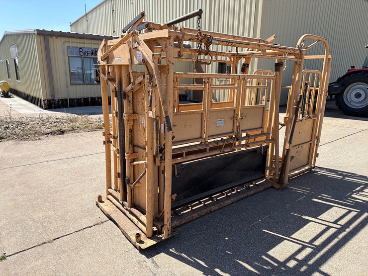 formost-6ft-long-working-chute-w/-palp-cage-image-2