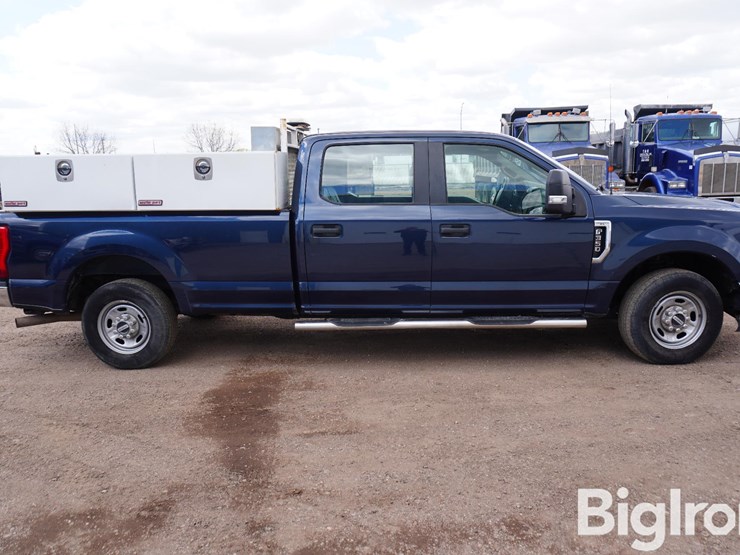 2018-ford-f350-xl-image-4