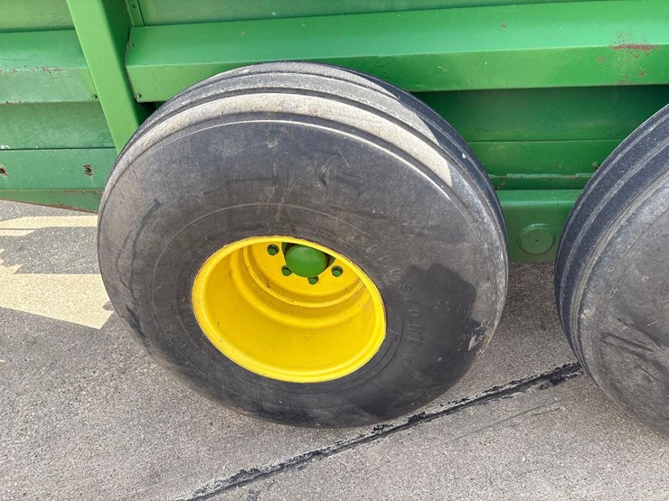 john-deere-785-image-25