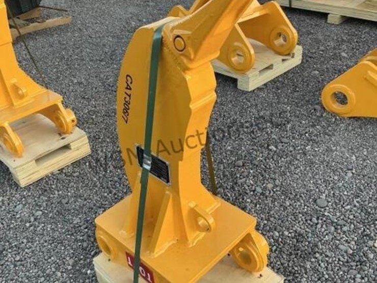 2026-caterpillar-306-image-2
