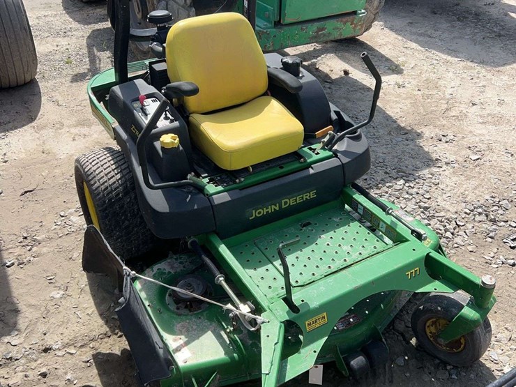 john-deere-777-image-2