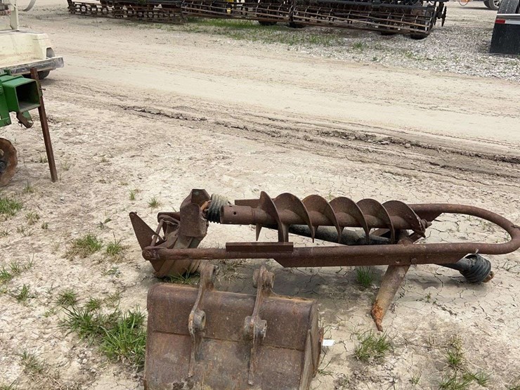 caterpillar-22-image-3