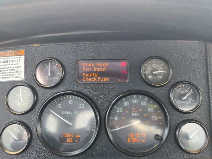 2014-peterbilt-365-image-103