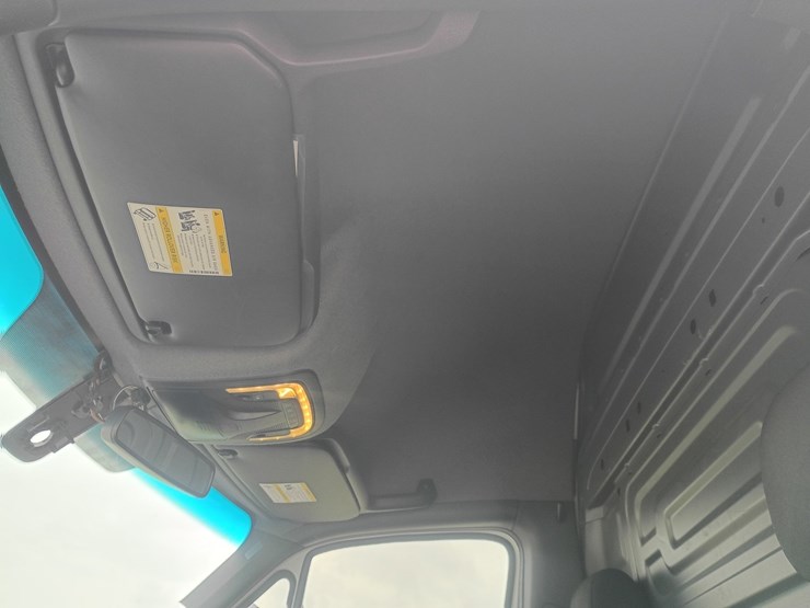 2019-mercedes-benz-sprinter-2500-image-30