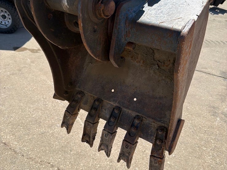 2001-bobcat-331e-image-16