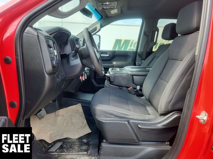2020-chevrolet-silverado-3500hd-image-3