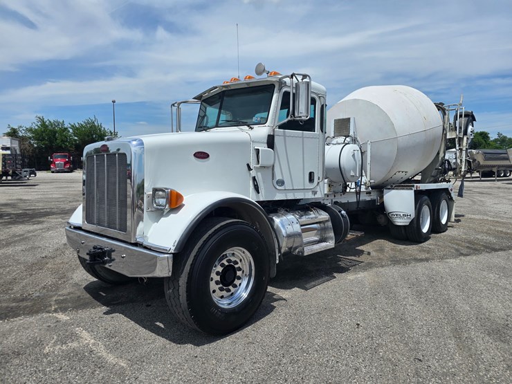 2014-peterbilt-365-image-3