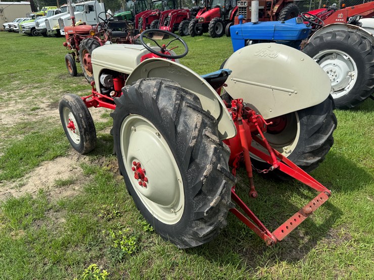 ford-8n-image-4