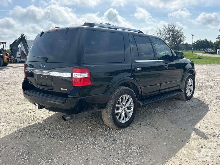 2017-ford-expedition-image-3