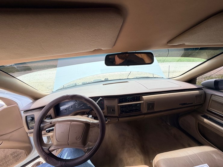 #24067-•-1994-buick-roadmaster-passenger-car-image-44