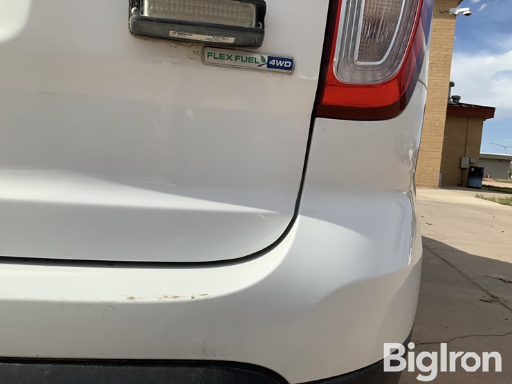 2014-ford-explorer-image-18