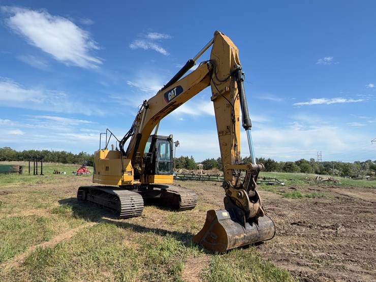 2012-caterpillar-321d-excavator-image-3