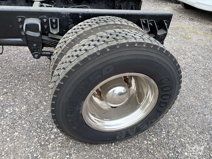 2014-kenworth-t370-image-21